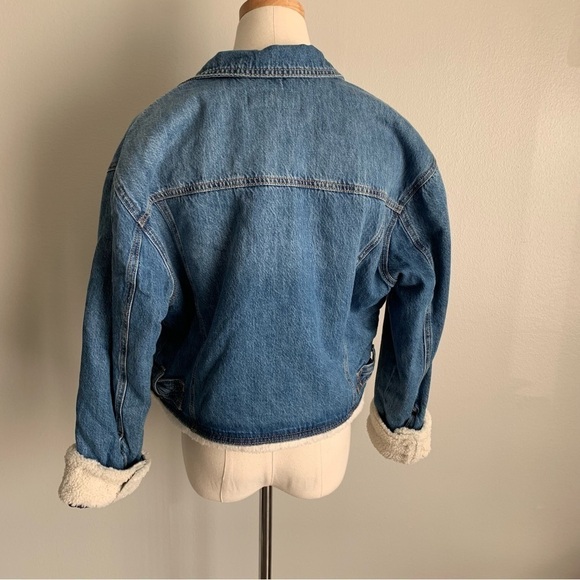 Blank NYC Crash Course Cropped Denim Jacket with Sherpa Lining blue size xs - Picture 5 of 8